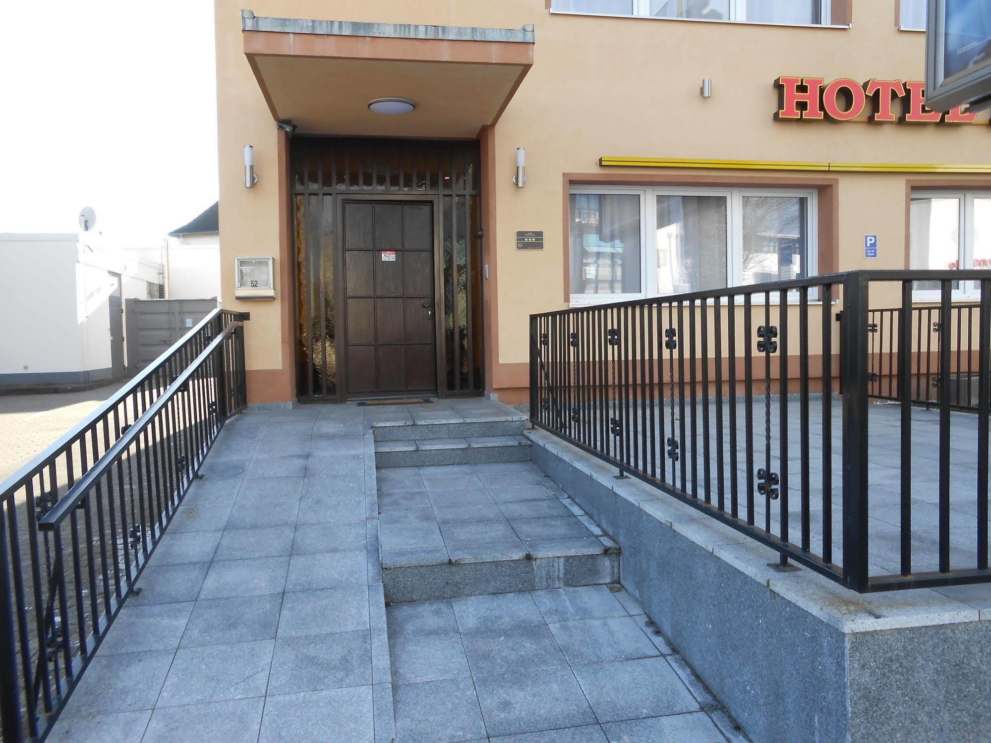 Hotel Platinium Aquisgrà Exteriér fotografie